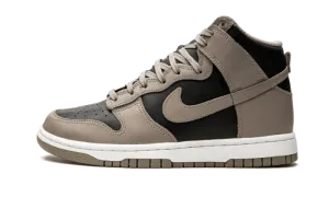 Dunk High Moon Fossil