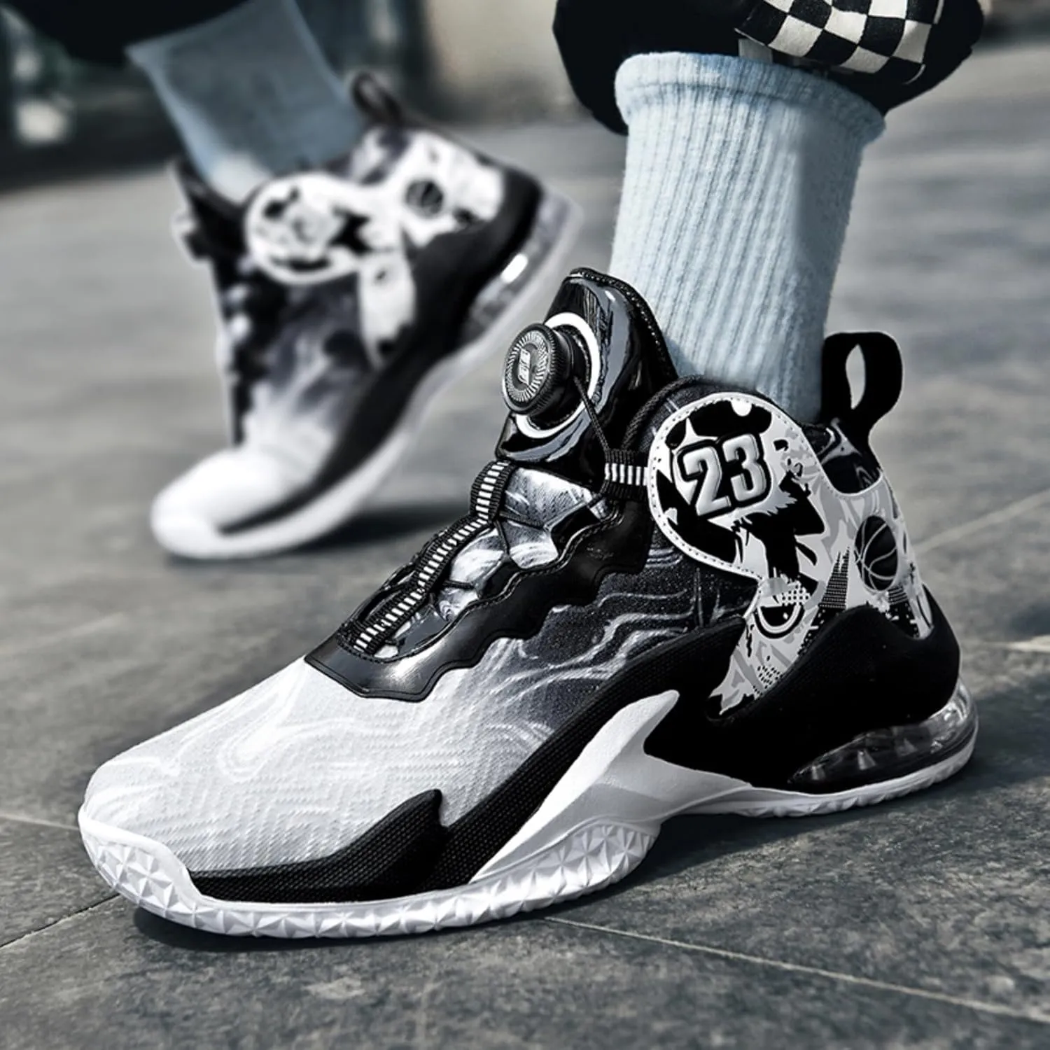 Men's Breathable Mesh Lace Up Basketball Shoes Fashion High-Top Non-Slip Sneakers Casual Gym Sports Tennis Jogging Shoes