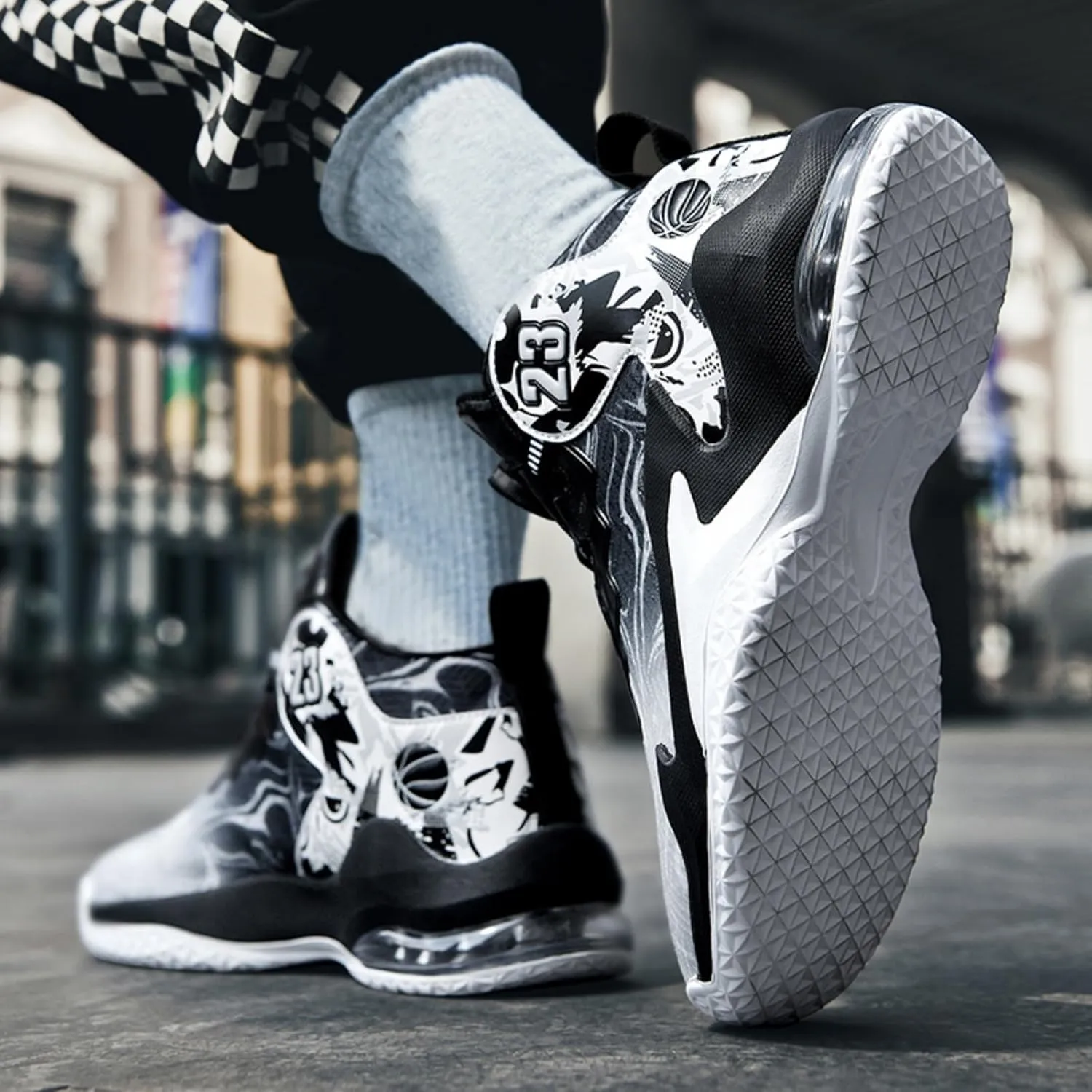 Men's Breathable Mesh Lace Up Basketball Shoes Fashion High-Top Non-Slip Sneakers Casual Gym Sports Tennis Jogging Shoes
